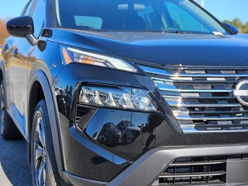 New 2026 Nissan Rogue SV image 7