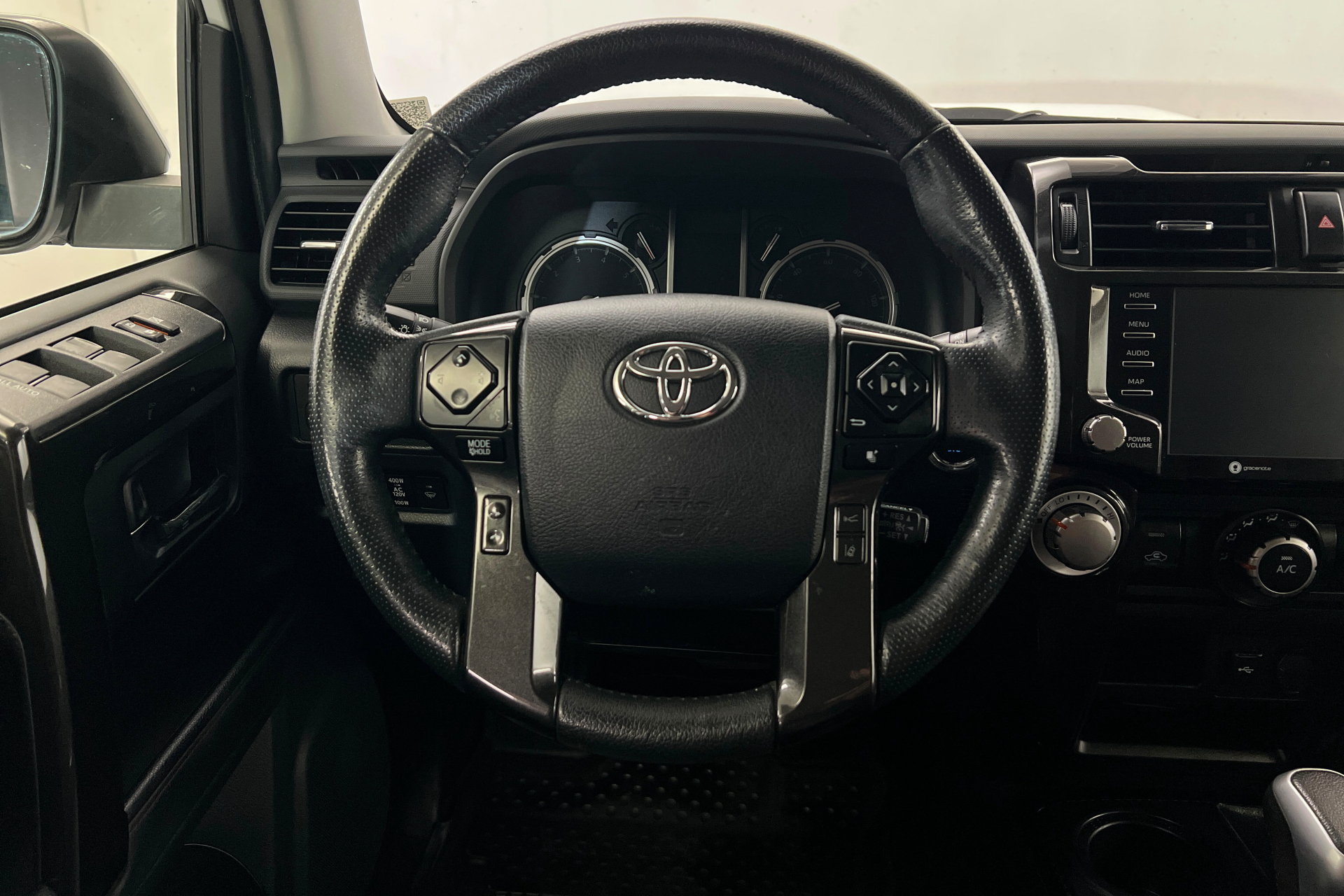 Used 2023 Toyota 4Runner TRD Off-Road Premium AWD/4WD image 13