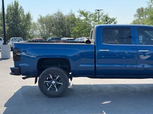 Used 2017 Chevrolet Silverado 1500 LTZ Z71 w/ LTZ Plus Package AWD/4WD image 9