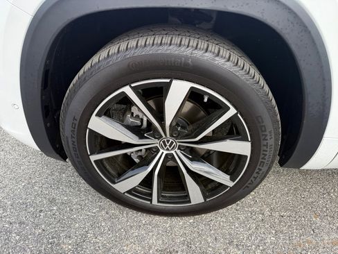 New 2026 Volkswagen Atlas Cross Sport SEL Premium R-Line AWD/4WD image 27