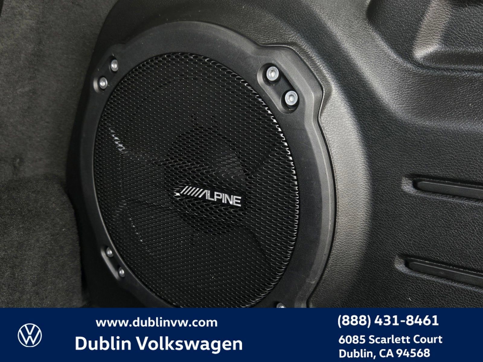 Used 2023 Jeep Wrangler Unlimited Rubicon 4xe w/ Cold Weather Group AWD/4WD image 30