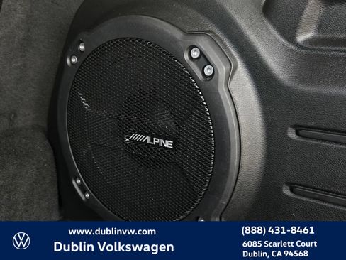 Used 2023 Jeep Wrangler Unlimited Rubicon 4xe w/ Cold Weather Group AWD/4WD image 30