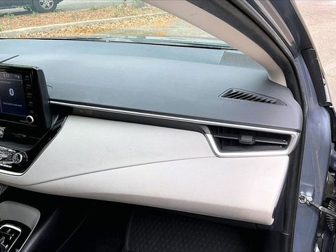 Used 2022 Toyota Corolla LE image 23