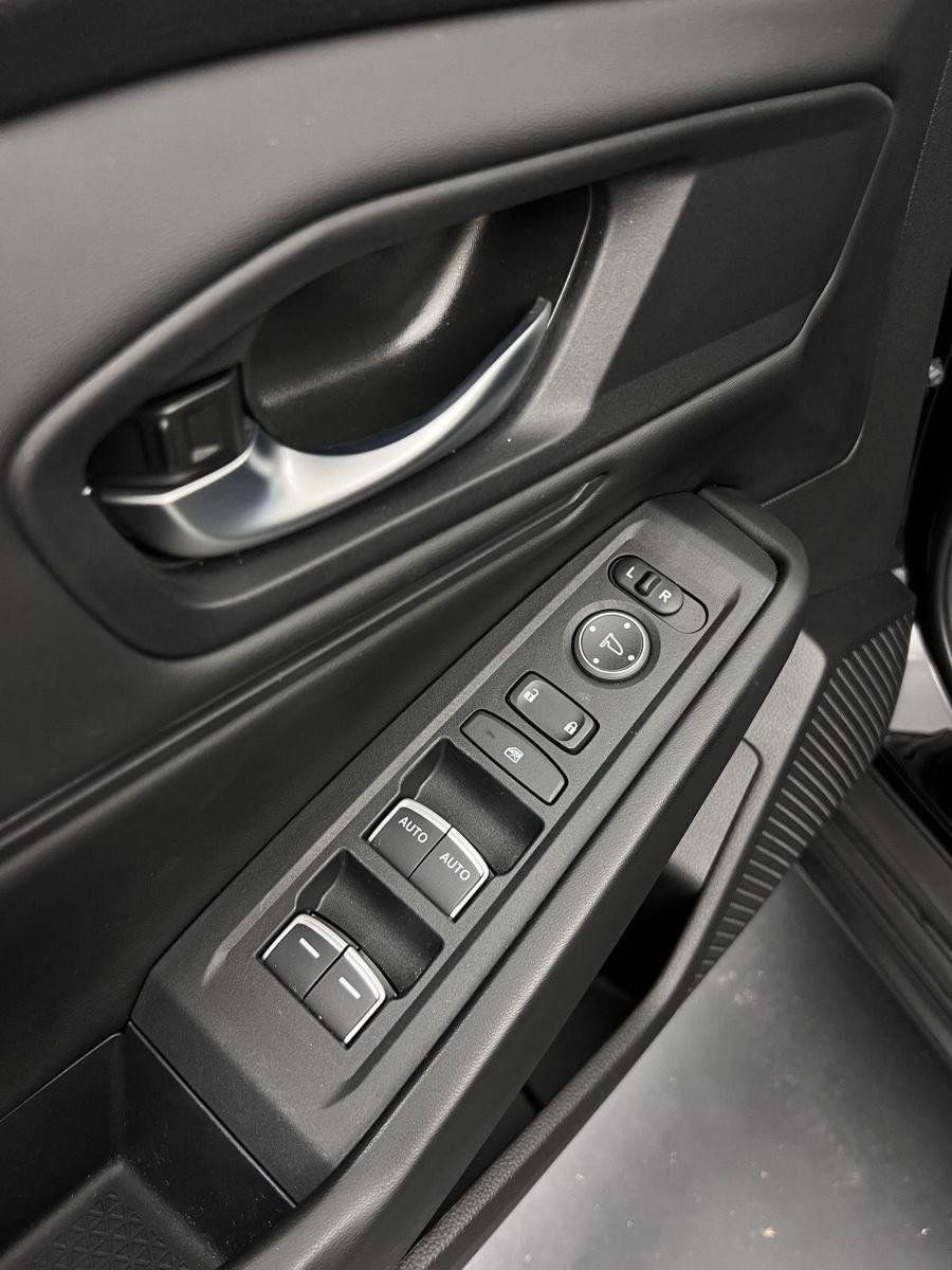 Certified 2025 Honda Accord SE image 14