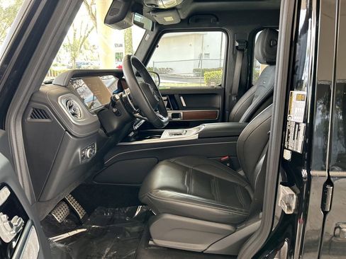 Used 2025 Mercedes-Benz G 63 AMG 4MATIC image 5