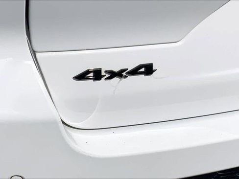 Certified 2024 Jeep Grand Cherokee Altitude AWD/4WD image 10