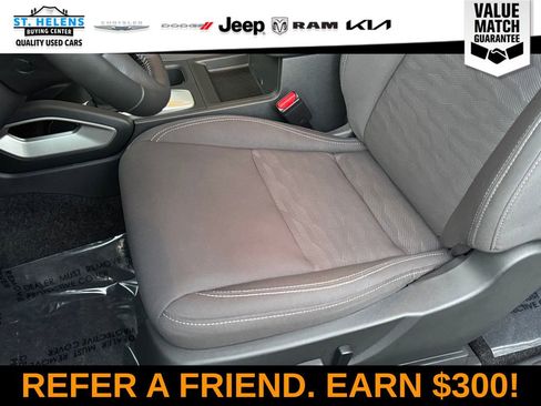 Used 2024 Nissan Frontier SV w/ SV Convenience Package image 16