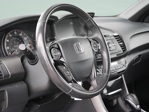 Used 2017 Honda Accord Sport image 21
