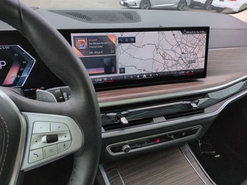 Used 2026 BMW X7 xDrive40i AWD/4WD image 30