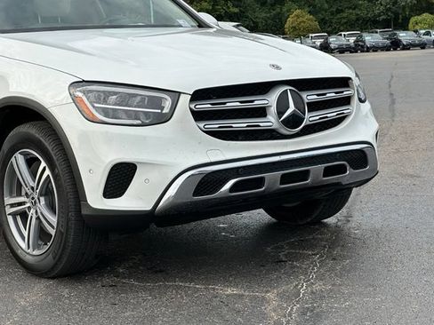 Used 2021 Mercedes-Benz GLC 300 4MATIC image 2
