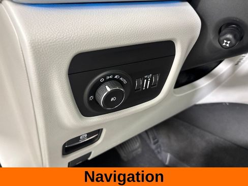 Used 2021 Jeep Grand Cherokee L Overland AWD/4WD image 12