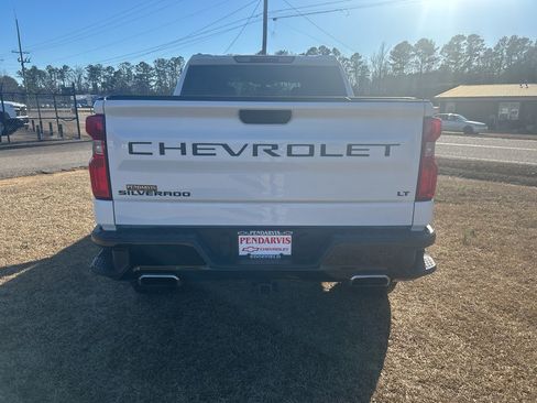 Used 2021 Chevrolet Silverado 1500 LT Trail Boss w/ LPO, Dark Essentials Package image 13