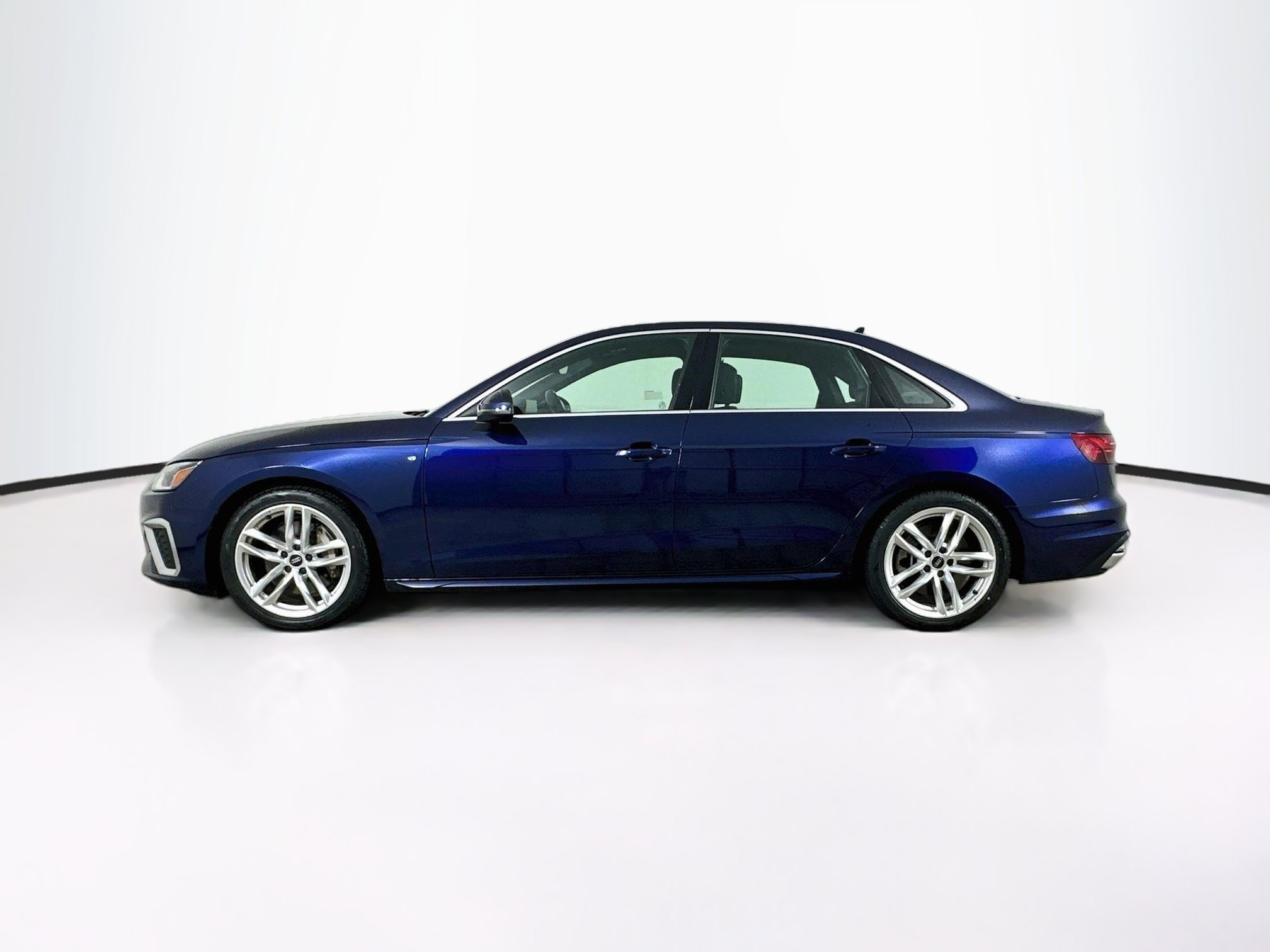 Used 2024 Audi A4 2.0T Premium Plus AWD/4WD image 4