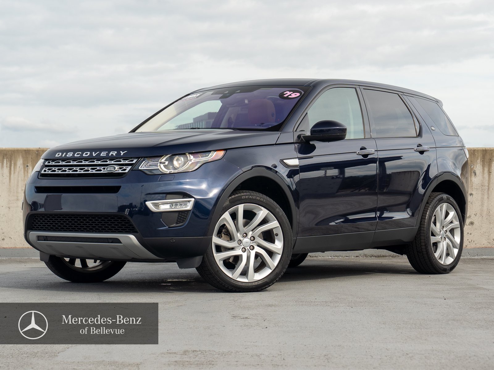 Used 2019 Land Rover Discovery Sport HSE Luxury AWD/4WD image 1