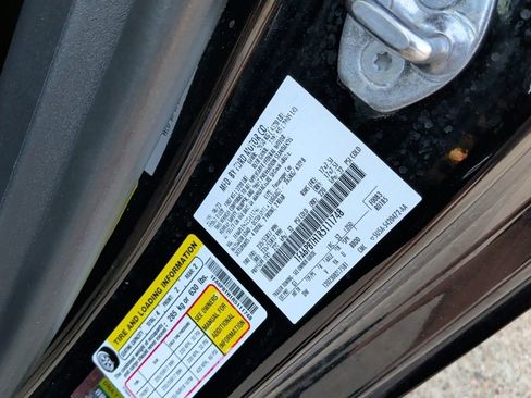 Used 2024 Ford Mustang Coupe image 35