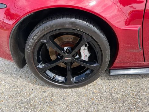 Used 2012 Chevrolet Corvette Grand Sport w/ 3LT Preferred Equipment Group RWD image 12