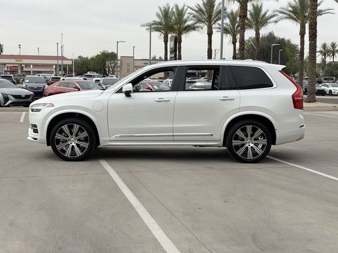 Used 2022 Volvo XC90 T8 Inscription w/ Lounge Package image 8