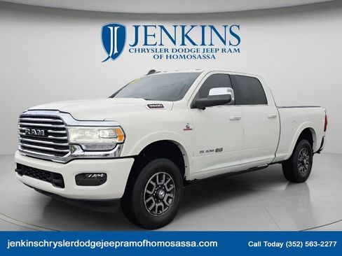 Used 2022 RAM 3500 Limited AWD/4WD image 10