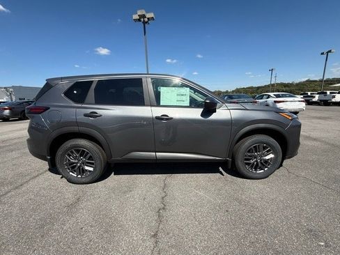 New 2026 Nissan Rogue S image 4