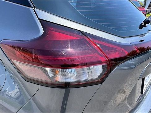 Used 2024 Nissan Kicks SV FWD image 19