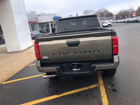 New 2026 Toyota Tacoma TRD Sport AWD/4WD image 5