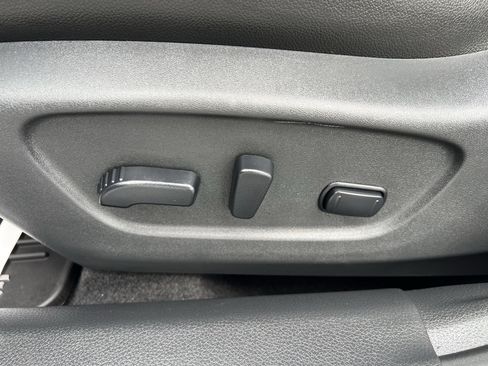 Used 2020 Nissan Rogue SL AWD/4WD image 14