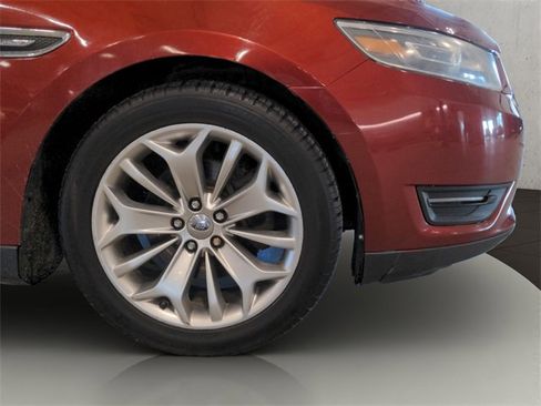 Used 2014 Ford Taurus Limited image 22