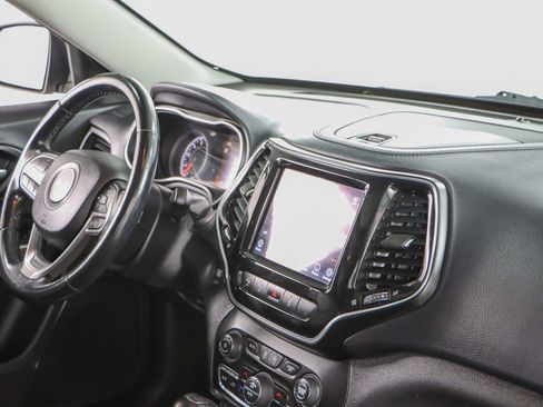 Used 2021 Jeep Cherokee Limited image 26