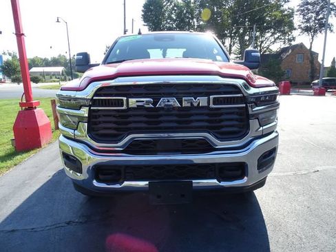 Used 2026 RAM 2500 Big Horn AWD/4WD image 2