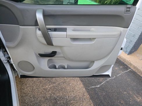 Used 2013 Chevrolet Silverado 1500 W/T image 23