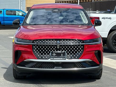 New 2026 Lincoln Nautilus Premier AWD/4WD image 8