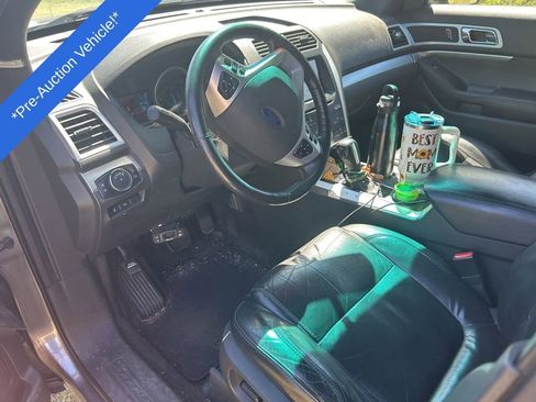 Used 2011 Ford Explorer XLT w/ 202A Rapid Spec Order Code image 8