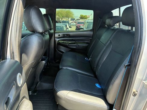 Used 2014 Toyota Tacoma 4x4 Double Cab w/ TRD Sport Package image 19