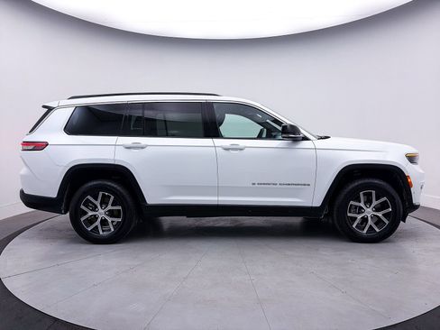 Used 2024 Jeep Grand Cherokee L Limited w/ Luxury Tech Group II image 42