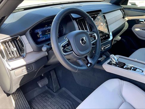 New 2026 Volvo XC90 T8 Plus w/ Protection Package AWD/4WD image 8