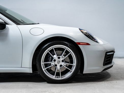 Used 2022 Porsche 911 Carrera image 12
