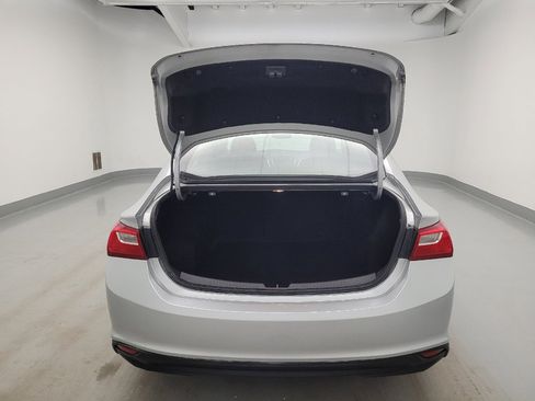 Used 2018 Chevrolet Malibu LT FWD image 29
