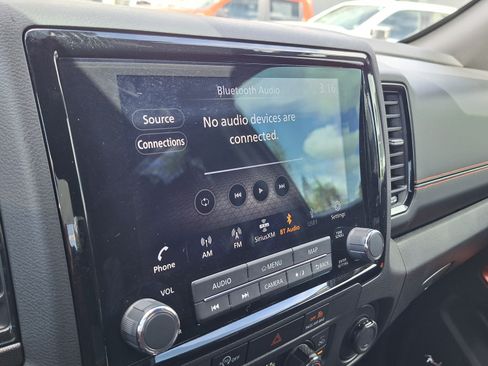 Certified 2024 Nissan Frontier PRO-4X w/ Pro Convenience Package AWD/4WD image 14