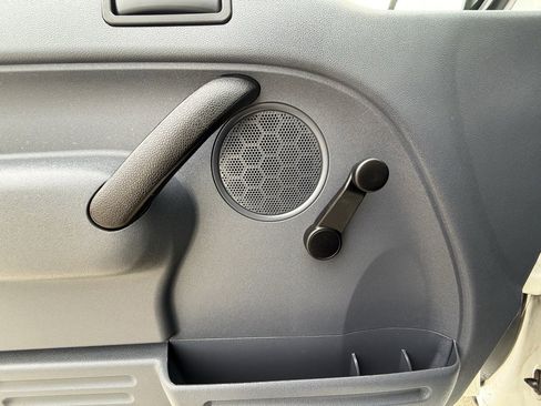 Used 2010 Ford Transit Connect XL image 30