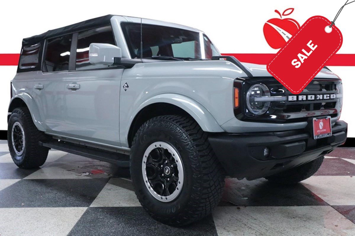 Used 2022 Ford Bronco Outer Banks AWD/4WD image 1