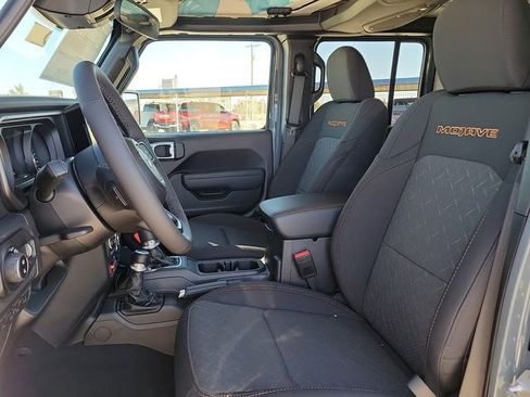 New 2026 Jeep Gladiator Mojave image 12