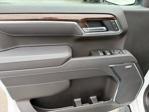 New 2026 GMC Sierra 1500 Elevation w/ Elevation Premium Package AWD/4WD image 16