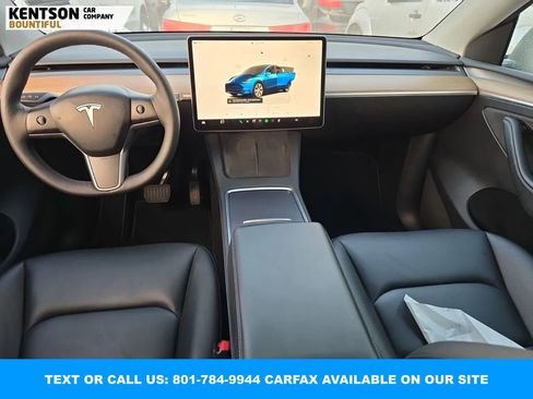 Used 2023 Tesla Model Y Long Range image 8