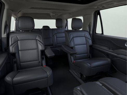 New 2026 Lincoln Navigator L Reserve image 11