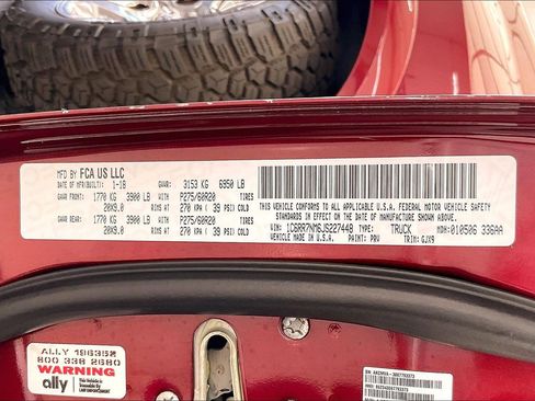 Used 2018 RAM 1500 Laramie AWD/4WD image 34