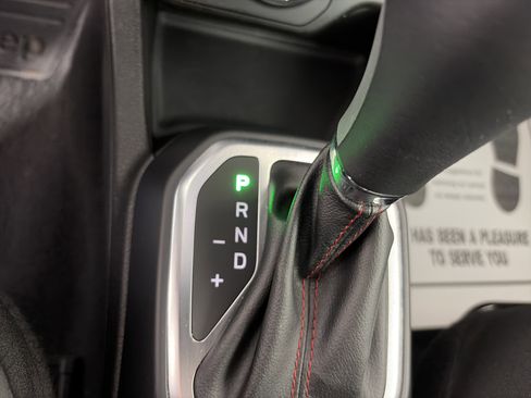 Used 2023 Jeep Renegade Trailhawk w/ Trailhawk Elite Group AWD/4WD image 33