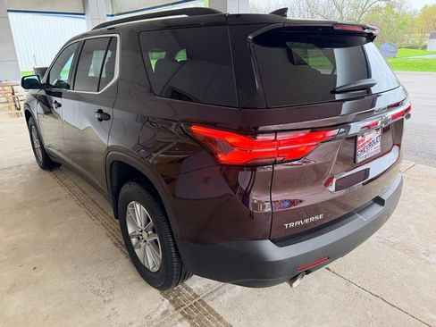 Used 2023 Chevrolet Traverse LT FWD image 10