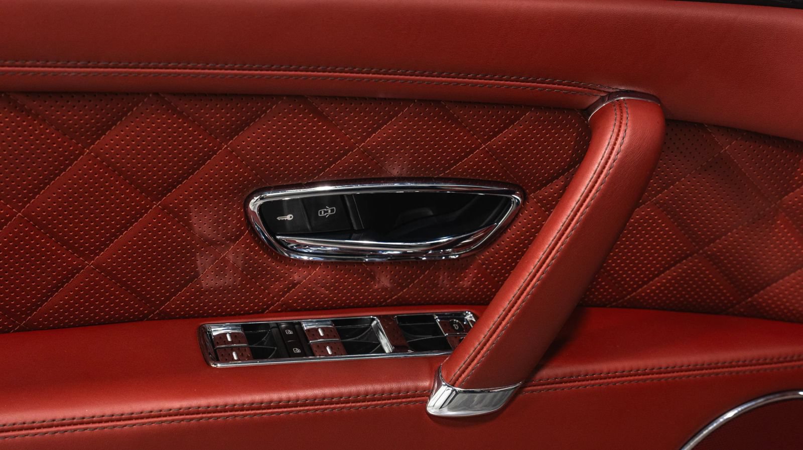 Used 2018 Bentley Flying Spur S W12 AWD/4WD image 12