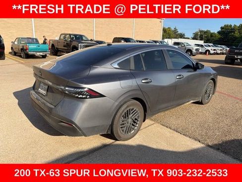 Used 2026 Nissan Sentra SV w/ SV Convenience Package FWD image 16