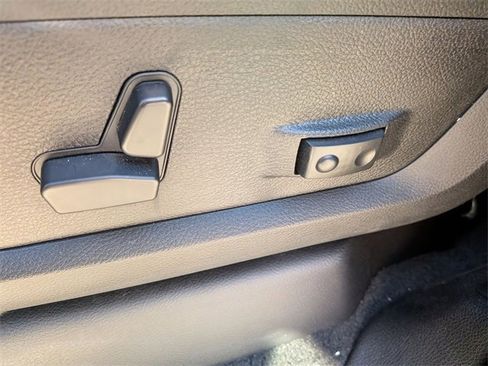 New 2026 RAM 2500 Big Horn image 8